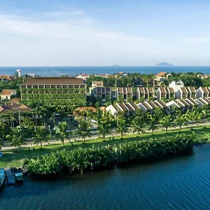 Silk Sense River - A Sustainable Destination Хойан