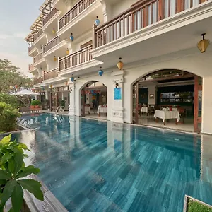 Odyssey & Hotell